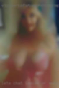 Let's chat ladies or swinger fun couples near Sandusky County OH.